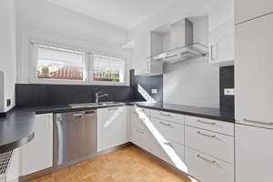2015 komplett modernisiert ! Maisonette-Wohnung mit ca. 142 m² Wohnfläche & 2 TG-Stellplätzen – Die vollständige Adresse der Immobilie erhältst du vom Anbieter., 22149 Rahlstedt, Hamburg – Vorschaubild 12