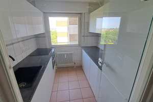 Stilvolle 2-Zimmer-Wohnung mit neuem Kleiderschrank, Balkon und EBK in Stuttgart – Stuttgart – Vorschaubild 5