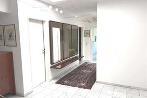 Krefeld-Stadtwald: komfortable 6-Zimmer-Wohnung mit großen Terrassenflächen in ruhiger Lage – Die vollständige Adresse der Immobilie erhältst du vom Anbieter., 47803 Cracau, Krefeld – Vorschaubild 9