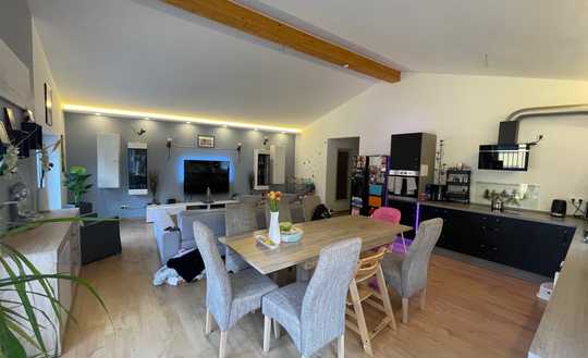 Moderne 3-Zimmer-Wohnung mit großem Balkon und Tageslichtbad