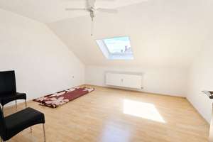 Frisch renovierte 3-Zimmer-Wohnung mit 93 m² – sofort bezugsfrei in Hagenbach – Die vollständige Adresse der Immobilie erhältst du vom Anbieter., 76767 Hagenbach – Vorschaubild 6