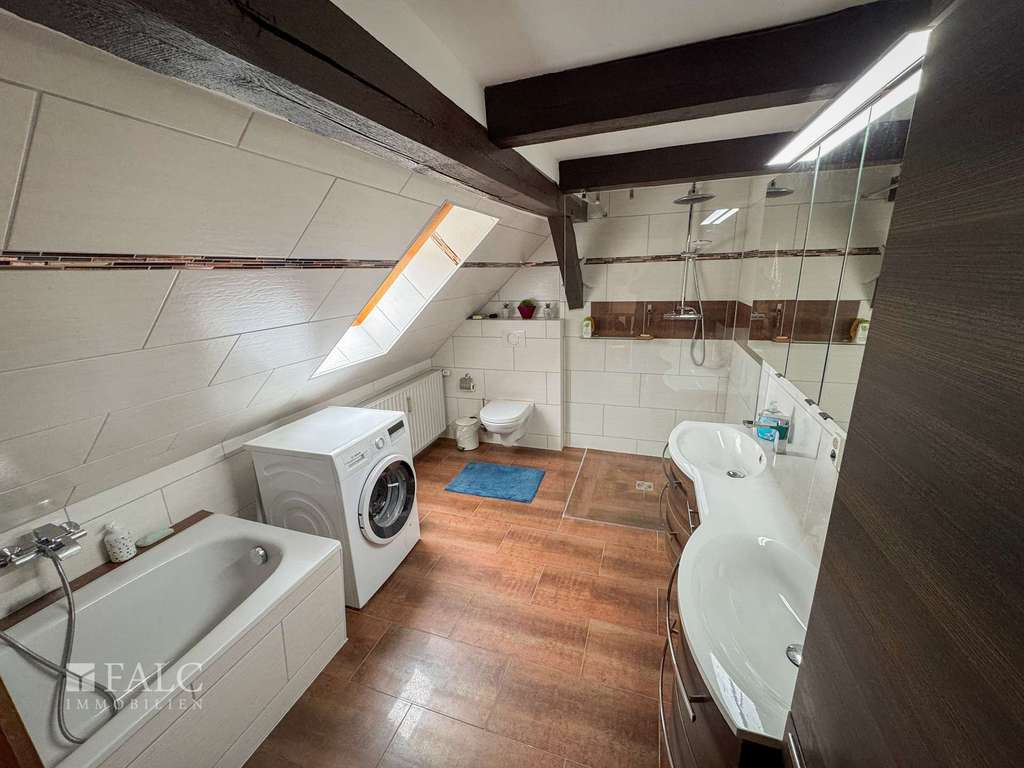 Immobilie in Zehdenick - Schorfheide b. Berlin: 2 Wohnhäuser, 21 kWp PV, 4.050 m² Grundstück - Bild 4