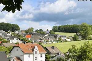 Tolles Mehr-/ Einfamilienhaus/ Haus für Individualisten mit viel Platz und großem Garten OHNE MAKLER – Hembecker Talstraße 58, 58256 Ennepe-Ruhr-Kreis – Vorschaubild 2