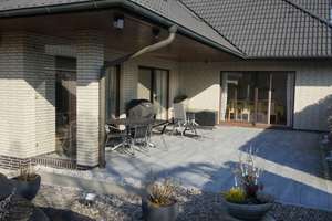 Großzügiges Einfamilienhaus mit Garten, Doppelgarage & vielseitigen Nutzungsmöglichkeiten – Die vollständige Adresse der Immobilie erhältst du vom Anbieter., 24568 Kaltenkirchen – Vorschaubild 3