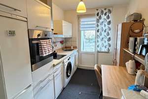 Zentrale Lage 3-Zimmer-Wohnung in Krefeld Stadtmitte  – ab 01.08.2026 frei – Lindenstraße 9, 47798 Stadtmitte, Krefeld – Vorschaubild 2