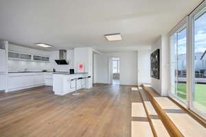 Penthouse Ensemble auf einer Ebene       124 m² Dachterrasse | 4 Tiefgaragenplätze – Die vollständige Adresse der Immobilie erhältst du vom Anbieter., 80807 Milbertshofen, München – Vorschaubild 4