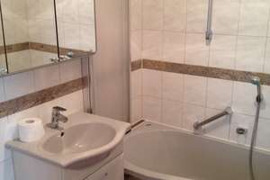 Gepflegte 2-Zimmer-Wohnung in bester Lage in Augsburg-Hochzoll – Die vollständige Adresse der Immobilie erhältst du vom Anbieter., 86163 Hochzoll-Nord, Augsburg – Vorschaubild 4