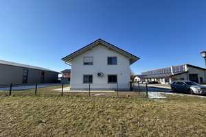 Achtung Selbstständige! Betriebsleiterhaus mit großer Lagerhalle zu verkaufen! – Mühldorf am Inn (Kreis) – Vorschaubild 2