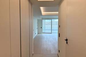 Design trifft Hafenflair: Exklusives Apartment mit Südausrichtung und seitlichem Elbblick – Hübenerstraße 8, 20457 HafenCity, Hamburg – Vorschaubild 3