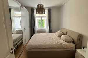 Renovierte Altbau 3-Zimmer-Wohnung mit Stuck, Fischgrätparkett & Balkon – Vogelsangstraße 18, 70176 Stuttgart – Vorschaubild 6