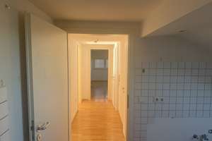 Großzügige 3-Zimmer-Dachgeschosswohnung mit Sonnenbalkon und Blick ins Grüne – Baackesweg 60, 47804 Kempener Feld/Baackeshof, Krefeld – Vorschaubild 17