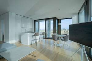 Exklusiv möblierte 3-Zimmer-Designwohnung im Grandaire mit Balkon und Weitblick – Die vollständige Adresse der Immobilie erhältst du vom Anbieter., 10179 Mitte (Ortsteil), Berlin – Vorschaubild 1
