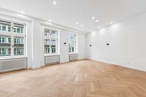 Clean chic trifft Gründerzeit-Charme: Saniertes 4-Zimmer-Juwel mit Balkon – Rochstraße 5, 10178 Mitte (Ortsteil), Berlin – Vorschaubild 6