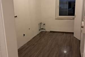 Frisch renovierte, helle 4-Zimmer-Wohnung in Duisburg Neudorf, Uni Nähe, Sportpark Wedau Nähe  – Koloniestrasse 203a, 47057 Neudorf-Süd, Duisburg – Vorschaubild 8