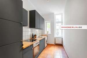 IMMOBERLIN.DE - Ruhige Citylage! Liebenswürdige Altbauwohnung in renoviertem Zustand – Die vollständige Adresse der Immobilie erhältst du vom Anbieter., 10587 Charlottenburg, Berlin – Vorschaubild 4