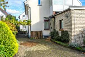 Bezugsfreie Erdgeschosswohnung in Oldenburger Hundehütte im Ehnernviertel – Die vollständige Adresse der Immobilie erhältst du vom Anbieter., 26121 Ehnernviertel, Oldenburg (Oldenburg) – Vorschaubild 26