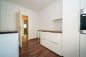 Im charmanten Nibelungenviertel – mit Potenzial für einen Balkon – Die vollständige Adresse der Immobilie erhältst du vom Anbieter., 90461 Glockenhof, Nürnberg – Vorschaubild 4