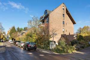 Ruhig leben in Gerresheim: 3-Zimmer-Wohnung mit 2  Balkone und TG – Manthenstrasse 24b, 40625 Gerresheim, Düsseldorf – Vorschaubild 2