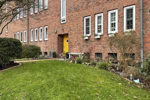 Gemütliche 1-Zimmer-Wohnung in Kiel – Dielenboden & Tageslichtbad