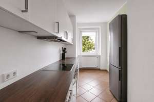 Altbauklassiker mit Südbalkon und drei Schlafzimmern in Berlin-Steglitz – Die vollständige Adresse der Immobilie erhältst du vom Anbieter., 12157 Steglitz, Berlin – Vorschaubild 5