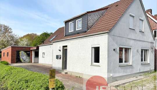 Bild von Wohnhaus + Garage | 2 Wohnungen für Familie, WG, Wohnen/Arbeit, Vermietung oder Einfamlienhaus-Umbau