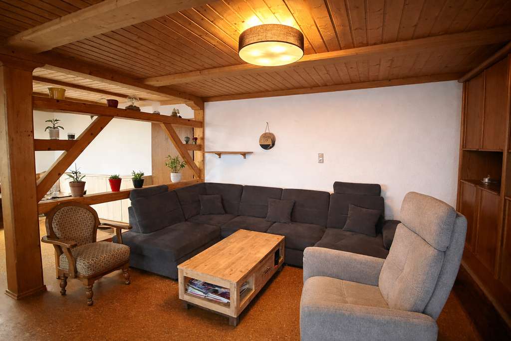 Immobilie in Neuschönau - Wohnen, wo andere Urlaub machen – Großzügiges Einfamilienhaus mit Traumgrundstück und viel Potenzial - Bild 0