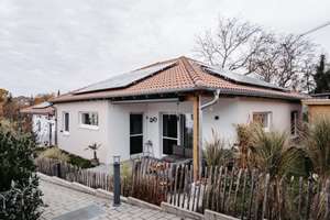 Exklusiver Bungalow - Wohnen auf einer Ebene – Die vollständige Adresse der Immobilie erhältst du vom Anbieter., 73434 Dewangen, Aalen – Vorschaubild 1