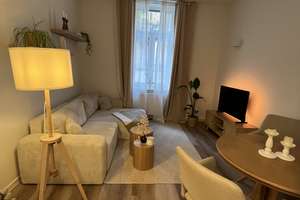 Stilvolle 2-Zimmer-Wohnung mit Altbaucharme in begehrter Oststadtlage – Die vollständige Adresse der Immobilie erhältst du vom Anbieter., 76131 Oststadt, Karlsruhe – Vorschaubild 2