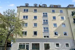 Einzigartige 4-Zimmer-Erdgeschosswohnung in München-Neuhausen – Die vollständige Adresse der Immobilie erhältst du vom Anbieter., 80636 Dom Pedro, München – Vorschaubild 1