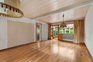 Sanierungsbedürftige Doppelhaushälfte mit traumhaftem Gartengrundstück und Garage – Die vollständige Adresse der Immobilie erhältst du vom Anbieter., 22417 Langenhorn, Hamburg – Vorschaubild 2