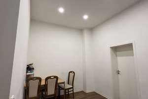 Location: Die Wohnung befindet sich in der Brückstraße 11, 44135 Dortmund, mitten im Stadtzentrum. D