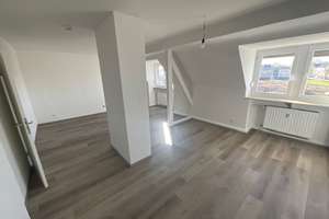 Schöne 3-Zimmer-Wohnung mit Tageslichtbad!