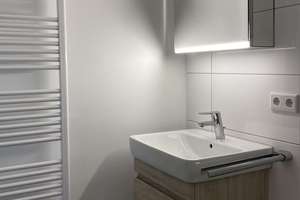 Urbanes Stadthaus über drei Ebenen – modernisiert und ruhig gelegen in Heidelberg – Die vollständige Adresse der Immobilie erhältst du vom Anbieter., 69121 Handschuhsheim, Heidelberg – Vorschaubild 8