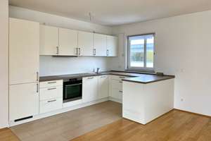 Stilvolle 3-Zimmer-Wohnung mit Einbauküche und Dachterrasse in S-Bahn-Nähe Freiham – Hans-Stützle-Straße 10, 81249 Freiham, München – Vorschaubild 5
