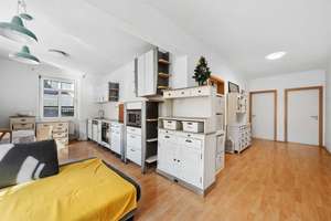 Property thumbnail 7