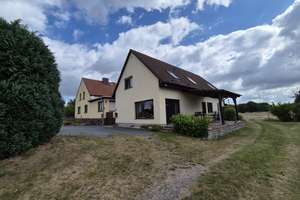 Zwei Häuser und ein Traumgrundstück mit Teich, Pool und viel Platz für Freizeit und Hobby! – Pretzscher Allee 8, 6905 Bad Schmiedeberg – Vorschaubild 2