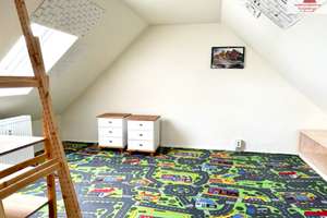 4-Raum-Wohnung mit besonderem Wohncharakter, Einbauküche und zusätzlichem Dachgeschossraum! – Herzog-Georg-Ring 15, 9456 Annaberg-Buchholz – Vorschaubild 9