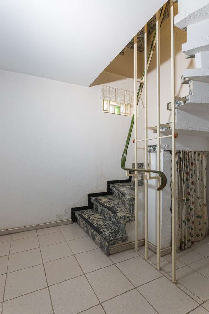 Immobilie in Appenweier - Ein Zuhause für Generationen! Solides Ein- / Zweifamilienhaus mit großer Terrasse - Bild 1