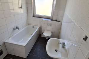Wohnen heute heißt Vonovia - renovierte Wohnung mit XXL-Balkon in Hörde – Phönixstr. 22, 44263 Hörde (Ortsteil), Dortmund – Vorschaubild 3