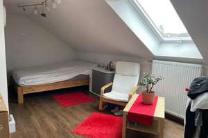 Geräumiges Zweifamilienhaus mit großem Garagen und Burgblick in Burglengenfeld zu verkaufen – Die vollständige Adresse der Immobilie erhältst du vom Anbieter., 93133 Burglengenfeld – Vorschaubild 7