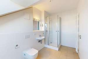 Modernes Reihenmittelhaus mit Garten, Einbauküche, sonniger Terrasse & Tiefgarage – Die vollständige Adresse der Immobilie erhältst du vom Anbieter., 85591 Vaterstetten – Vorschaubild 15