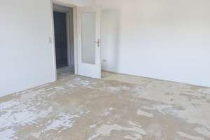 IDYLLISCH RUHIG UND MITTEN IM GRÜNEN  - MIT SONNENBALKON! – Die vollständige Adresse der Immobilie erhältst du vom Anbieter., 1157 Cotta (Stadtteil), Dresden – Vorschaubild 9