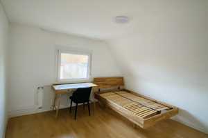 Frisch renoviertes, möbliertes Einfamilienhaus in Hochschulnähe – Perfekt für eine 3-Personen-WG – Pforzheim – Vorschaubild 4