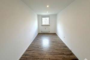 Großzügig geschnittene 4 ZKB Wohnung mit 2x Balkone - Augsburg, Haunstetten – Die vollständige Adresse der Immobilie erhältst du vom Anbieter., 86179 Haunstetten-West, Augsburg – Vorschaubild 9