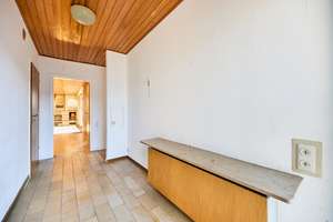Wunderbarer Blick inklusive! Erbpacht - Sanierungsbedürftiger Bungalow mit Garage – Fuchsfeldweg 26, 47259 Mündelheim, Duisburg – Vorschaubild 3