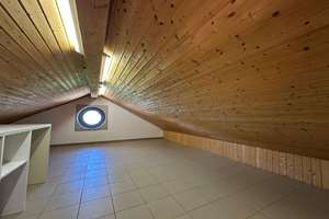 DIE GELEGENHEIT für Anleger & Sanierer - Schönes MFH (3 Einheiten) mit Autohalle, PV, Garage uvm. – Die vollständige Adresse der Immobilie erhältst du vom Anbieter., 86872 Scherstetten – Vorschaubild 12