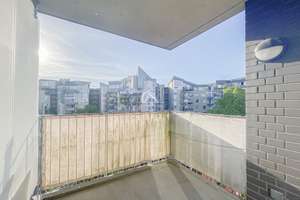 AUßERGEWÖHNLICH! EINMALIG SCHÖNE DG-WOHNUNG MIT DACHTERRASSE, 2 BALKONEN & AUFZUG! PROVISIONSFREI! – Heinersdorfer Str. 35, 13086 Weißensee, Berlin – Vorschaubild 11