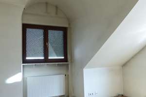 Geräumige und sonnige DG-Wohnung, TL-Bad, 3 Balkone, TG – Blumenstraße 16, 70736 Fellbach – Vorschaubild 10
