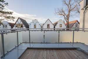 Neubau-Juwel in der Warnemünder Achterreeg und Blick auf den Alten Strom, mit Fahrstuhl – Rostock – Vorschaubild 5