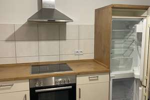 Helle 2-Zimmer-Wohnung mit Balkon und Einbauküche in zentraler Lage von Bassenheim